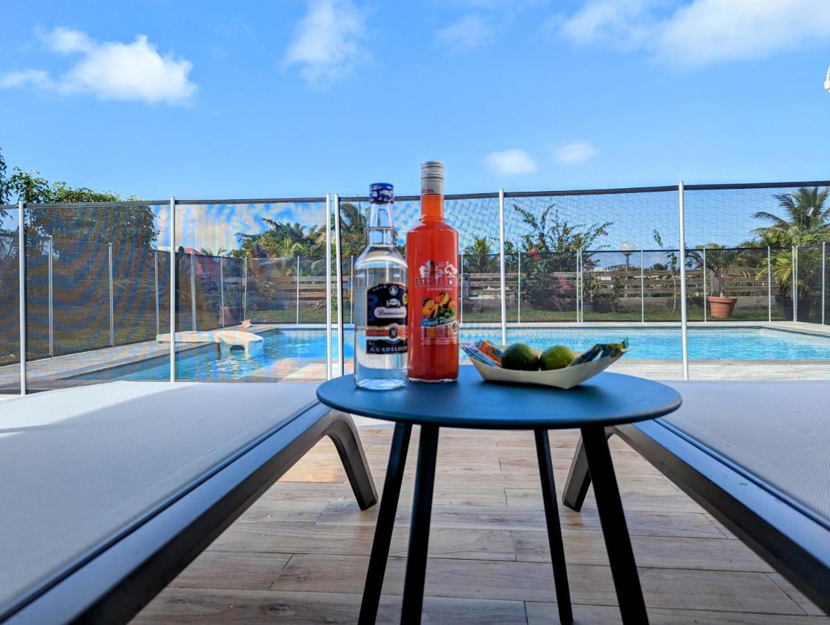 Villa Oneway, Piscine Privee, Classee 3 Etoiles Sainte-Rose Exterior photo