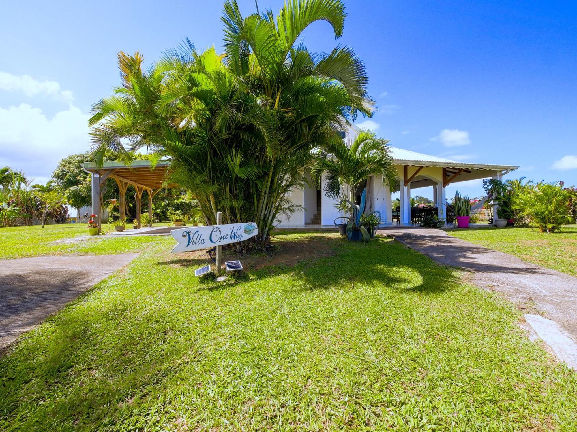 Villa Oneway, Piscine Privee, Classee 3 Etoiles Sainte-Rose Exterior photo